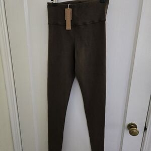 SKIMS Outdoor Cocoa Leggings